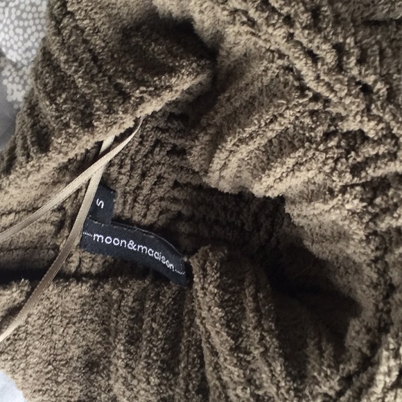 Textured green sweater - Picture 6 of 6